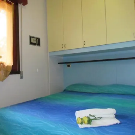 Furnished Near The Apartment